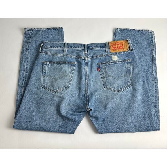 Levi’s 501 Size 38x30 Men’s Distressed Jeans Medium Wash Original Fit Straight - Picture 11 of 12